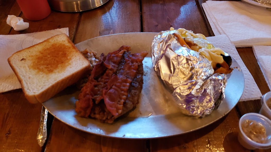 Saddlehorn Steakhouse and Grill | restaurant | 41 Mf Cannon St, Berry, AL 35546, USA | 2056894002 OR +1 205-689-4002