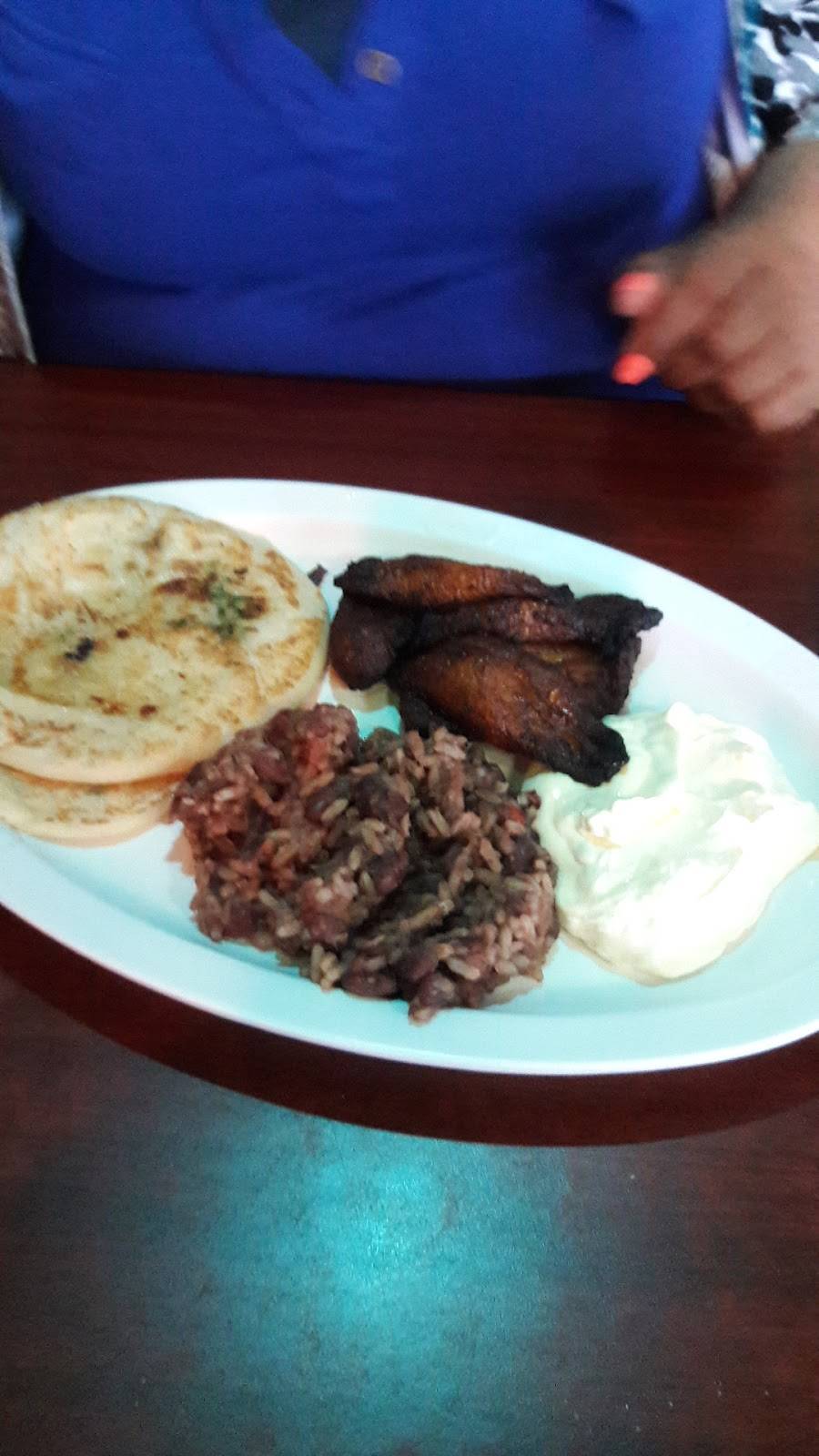 El Zipote Pupuseria | restaurant | 1111 Washington Blvd H, Montebello, CA 90640, USA | 3234716705 OR +1 323-471-6705