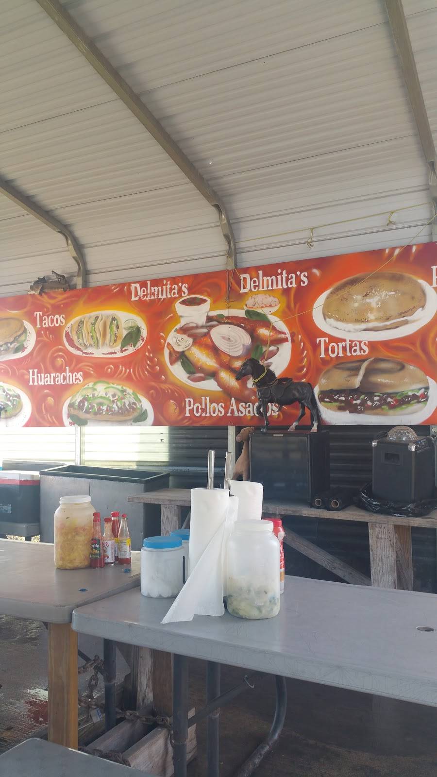 Delmitas Pollos Y Pupusas | restaurant | 9567 Airline Dr, Houston, TX 77037, USA | 2812172844 OR +1 281-217-2844