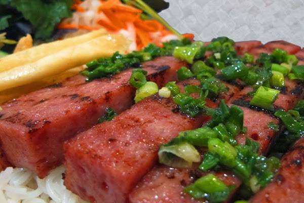 MT Noodles | restaurant | 8459 W Broadway Ave, Brooklyn Park, MN 55445, USA | 7633153055 OR +1 763-315-3055