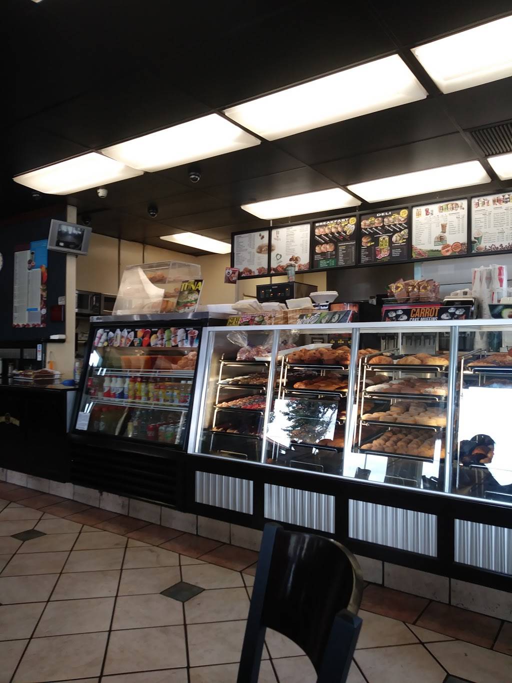 Yum Yum Donuts | cafe | 12819 Mountain Ave # C7, Chino, CA 91710, USA | 9096289037 OR +1 909-628-9037