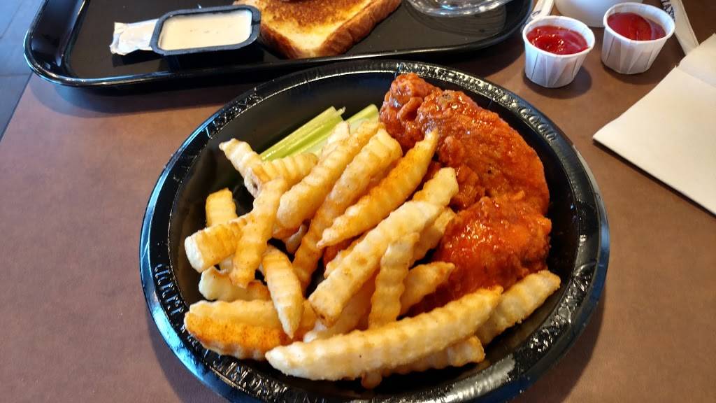 Zaxbys Chicken Fingers & Buffalo Wings | restaurant | 254 Marlin Dr, Greenwood, IN 46142, USA | 3174978888 OR +1 317-497-8888