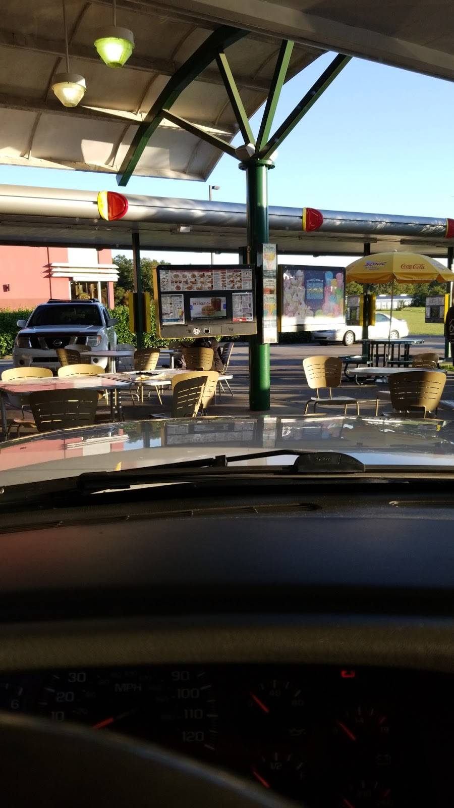 Sonic Drive-In | restaurant | 105 Ren Mar, Centre St, Pleasant View, TN 37146, USA | 6157465567 OR +1 615-746-5567