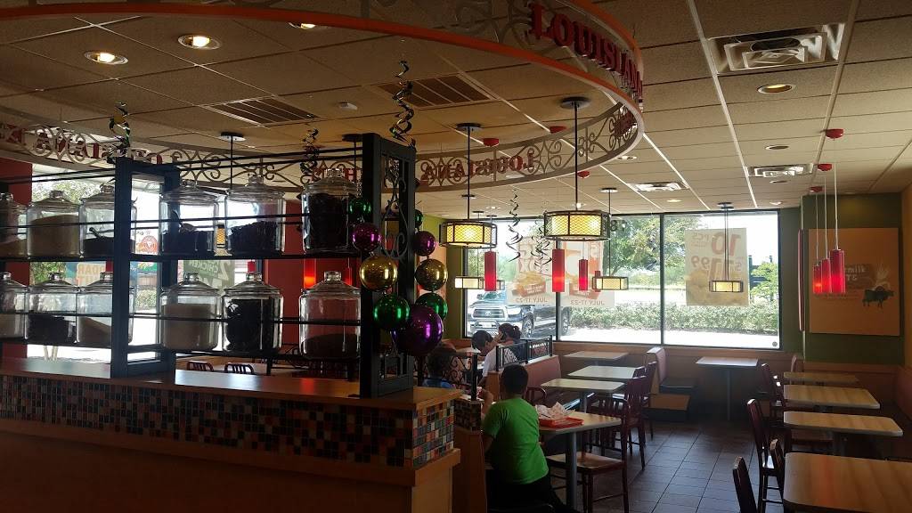 Popeyes Louisiana Kitchen | restaurant | 1801 South A.W. Grimes Boulevard, Round Rock, TX 78664, USA | 5122556823 OR +1 512-255-6823