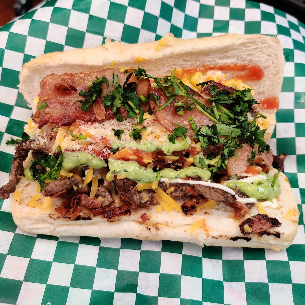 Ghynaros Grill | restaurant | 3224 W Foster Ave, Chicago, IL 60625, USA | 8722086295 OR +1 872-208-6295