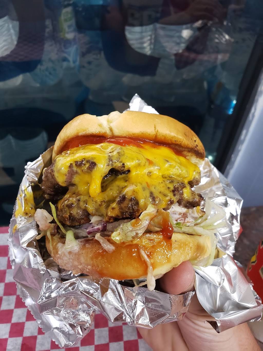 Island Burgers & Bites | restaurant | 111 Carl Winner Dr, Carolina Beach, NC 28428, USA | 9104586217 OR +1 910-458-6217