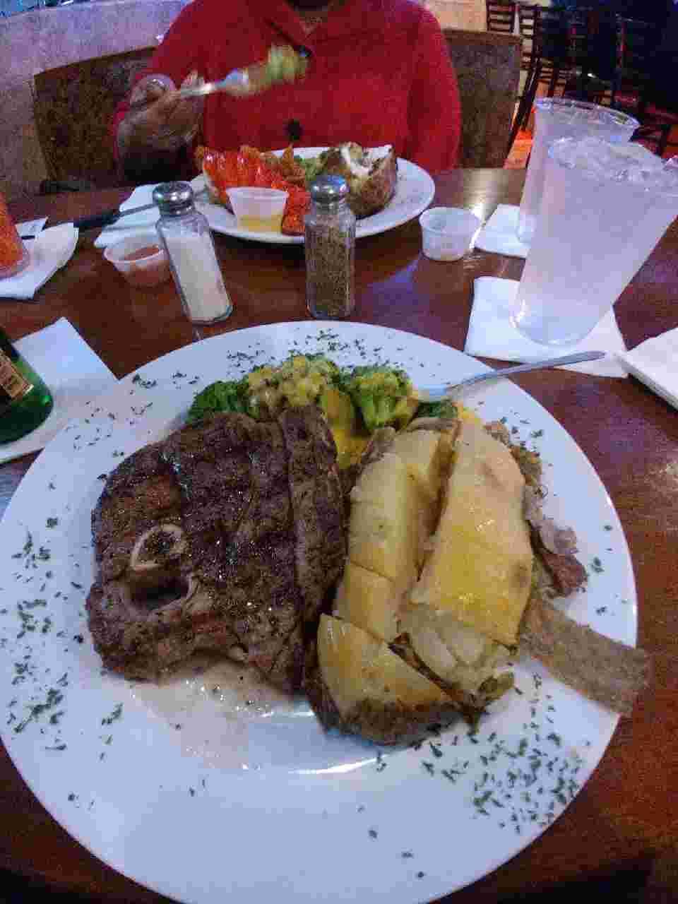 Buckeye Crazy Restaurant & Sports Bar | restaurant | 2365 E Dublin Granville Rd, Columbus, OH 43229, USA | 6148997299 OR +1 614-899-7299