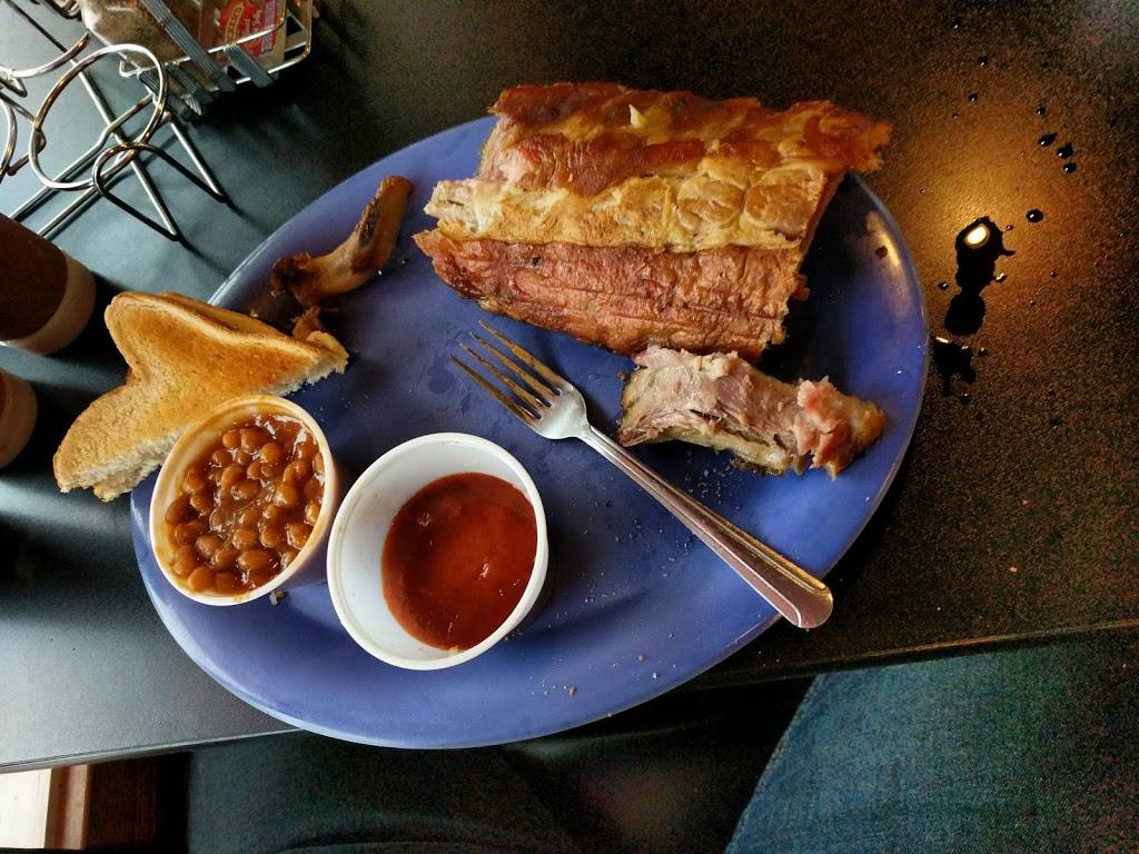 Backyard BBQ | restaurant | 220 N Haughton Hwy, Greenup, IL 62428, USA | 2179235100 OR +1 217-923-5100