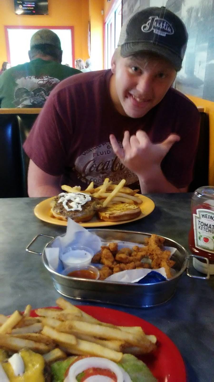 Five.5 Grille | restaurant | 551856 US-1, Hilliard, FL 32046, USA | 9048452016 OR +1 904-845-2016