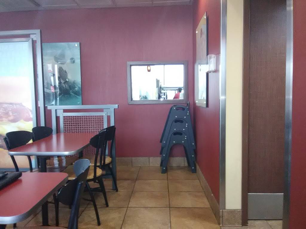 Jack in the Box | restaurant | 9004 Dyer St, El Paso, TX 79904, USA | 9157510581 OR +1 915-751-0581