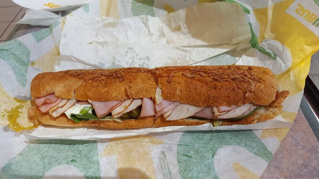 Subway | restaurant | 6917 Middle Valley Rd, Hixson, TN 37343, USA | 4238430767 OR +1 423-843-0767
