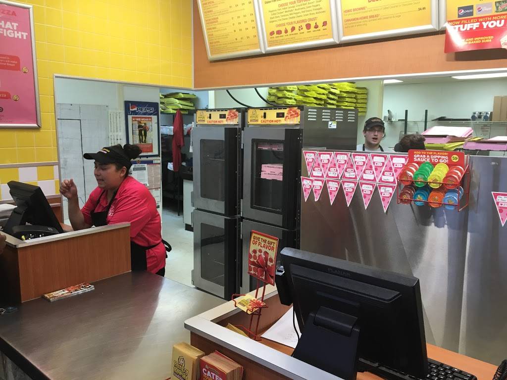 Hungry Howies Pizza | meal delivery | 6182 Dixie Hwy, Bridgeport, MI 48722, USA | 9897777600 OR +1 989-777-7600