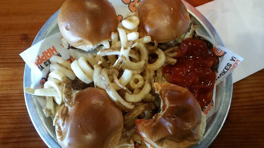 Hooters | meal takeaway | 5912 Brainerd Rd, Chattanooga, TN 37421, USA | 4234998668 OR +1 423-499-8668