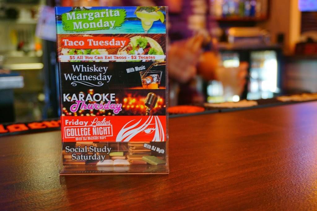 The Library, Downtown Bakersfield | restaurant | 1718 Chester Ave, Bakersfield, CA 93301, USA | 6614930516 OR +1 661-493-0516