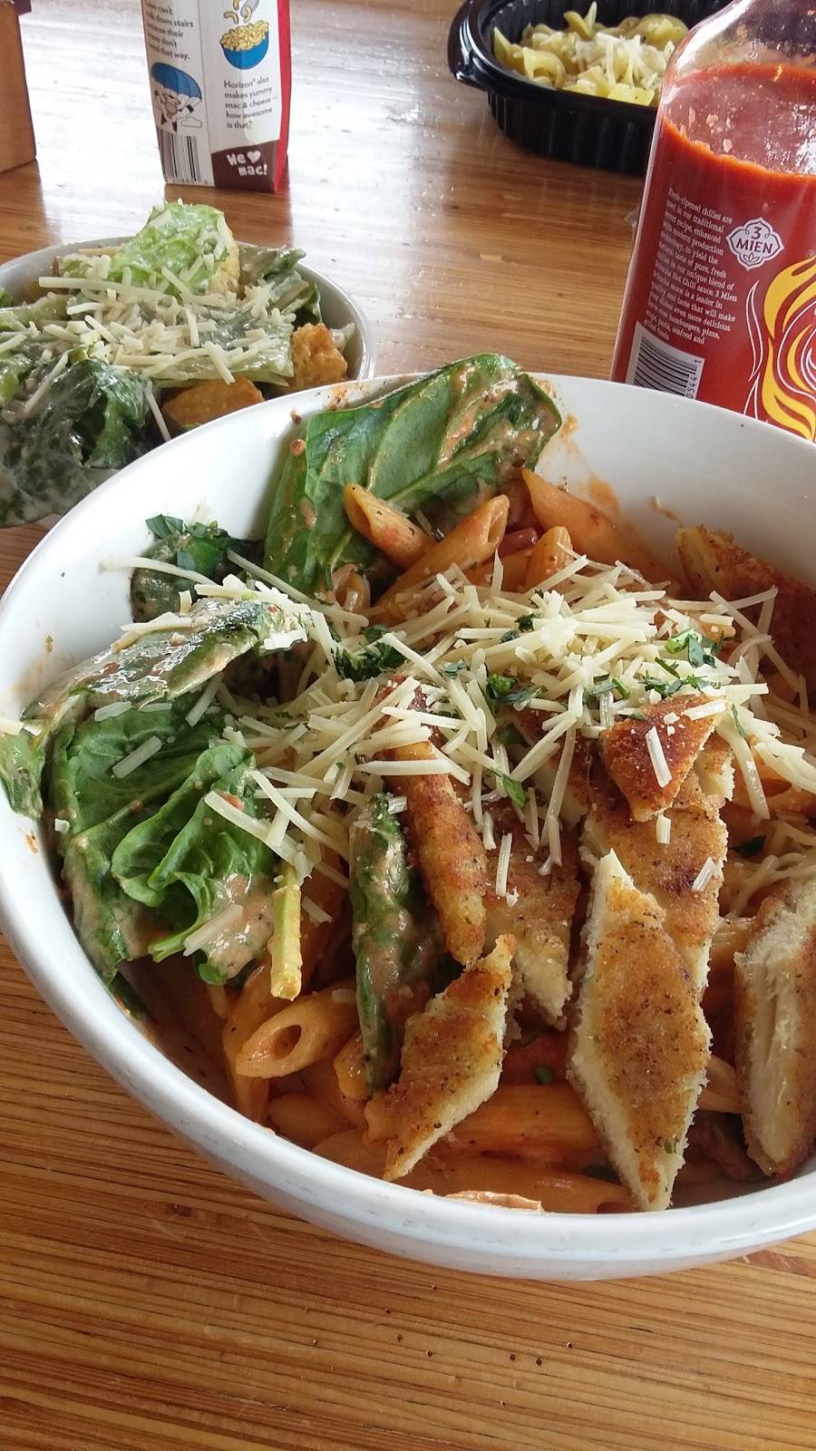 Noodles and Company | restaurant | 425 W Paradise Dr, West Bend, WI 53095, USA | 2623650001 OR +1 262-365-0001