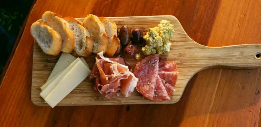 Belle Cora | restaurant | 565 Green St, San Francisco, CA 94133, USA | 4158725451 OR +1 415-872-5451