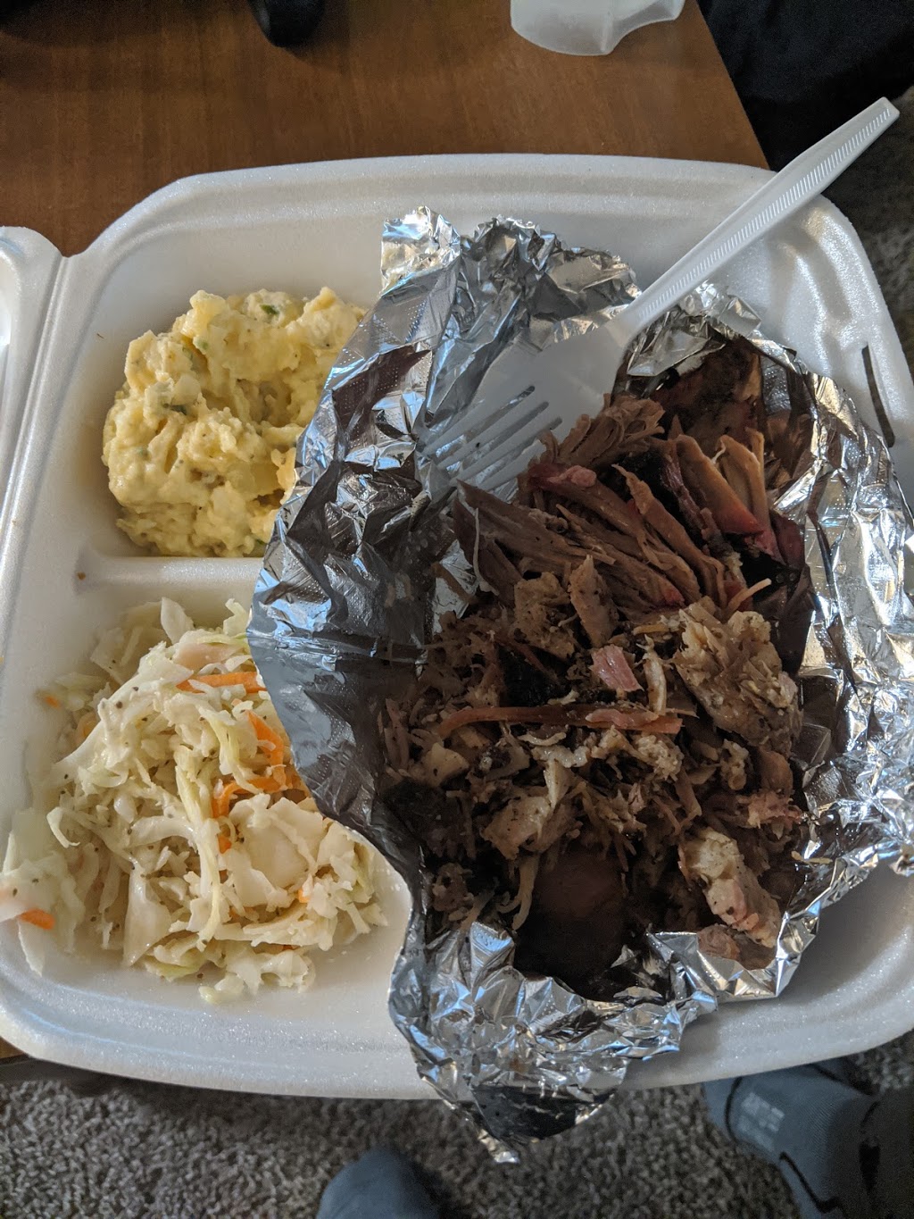 Tinysmokehouse | restaurant | 1181 N Blue Angel Pkwy, Pensacola, FL 32506, USA | 8502072967 OR +1 850-207-2967