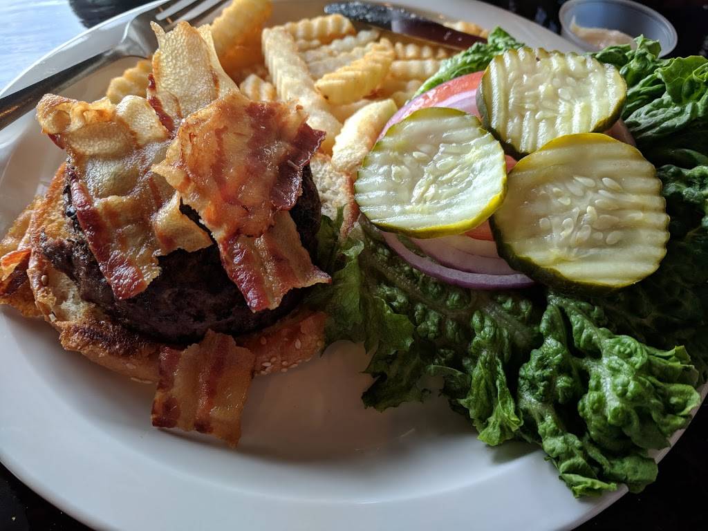 Sidelines Grill | restaurant | 3011 Longford Dr, Spring Hill, TN 37174, USA | 6153928043 OR +1 615-392-8043