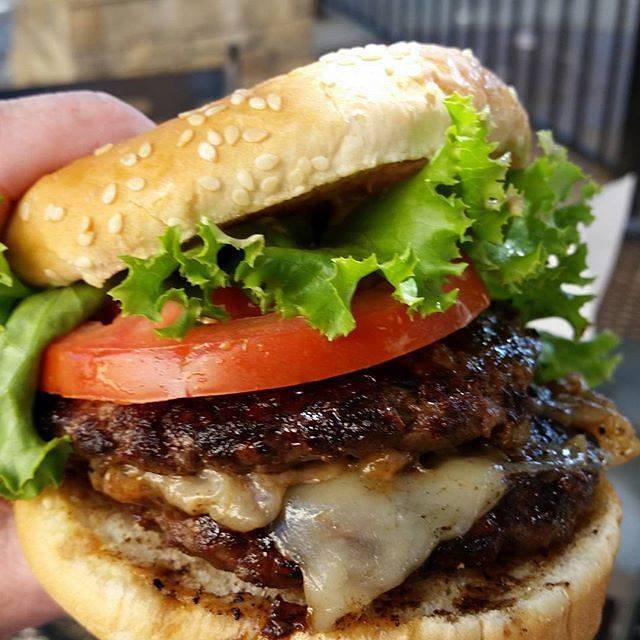 Burger Hut | restaurant | 3211 Cohasset Rd, Chico, CA 95973, USA | 5303424555 OR +1 530-342-4555