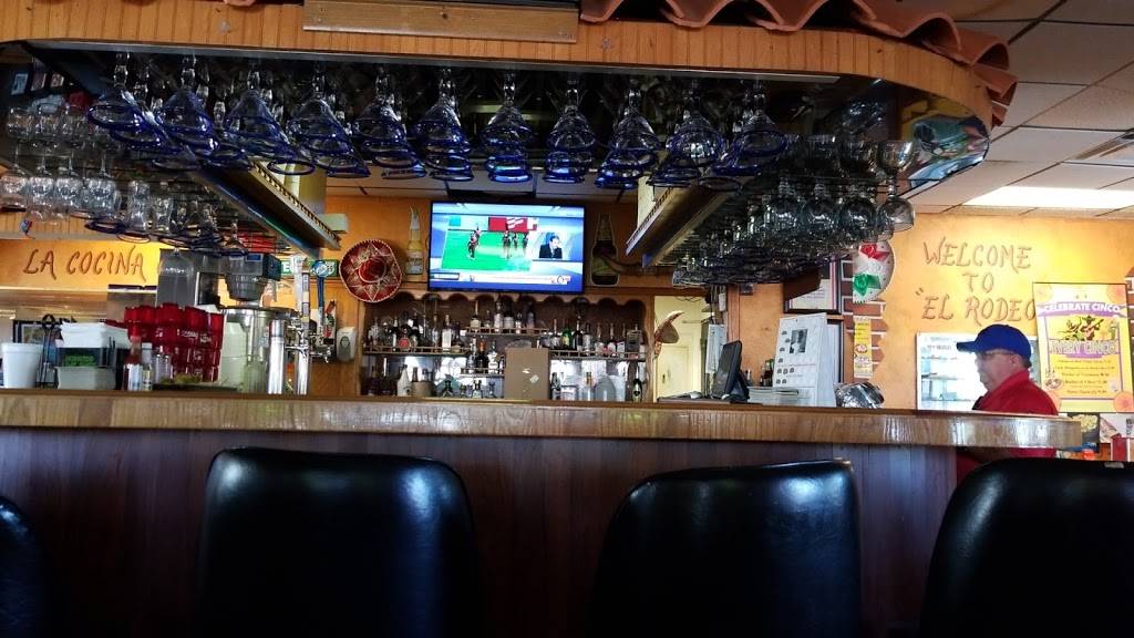 El Rodeo | restaurant | 724 Loucks Rd, York, PA 17404, USA | 7178451341 OR +1 717-845-1341