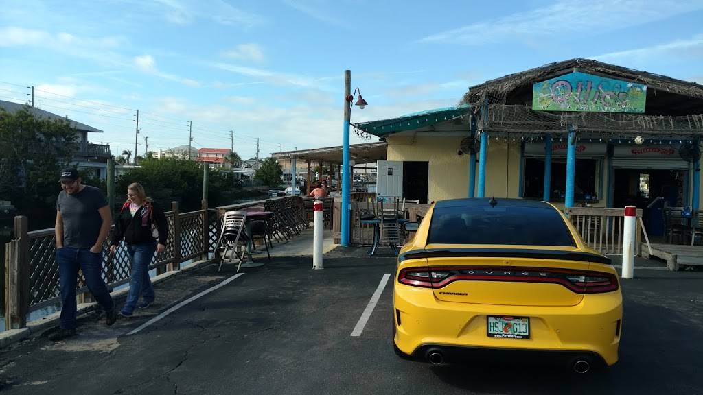 Ollies on the Beach | restaurant | 6438 Clark St, Hudson, FL 34667, USA | 7273788869 OR +1 727-378-8869