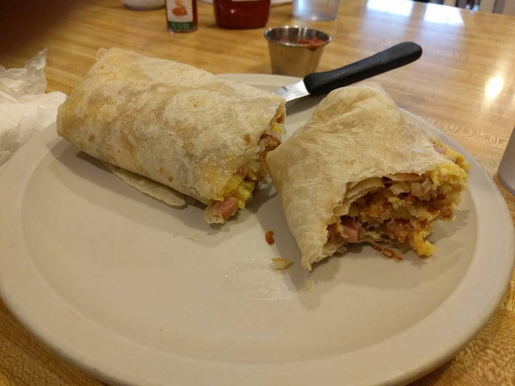 Big Johns Mountain Grill | restaurant | 3121 Mt Pinos Way, Frazier Park, CA 93225, USA | 6612452292 OR +1 661-245-2292