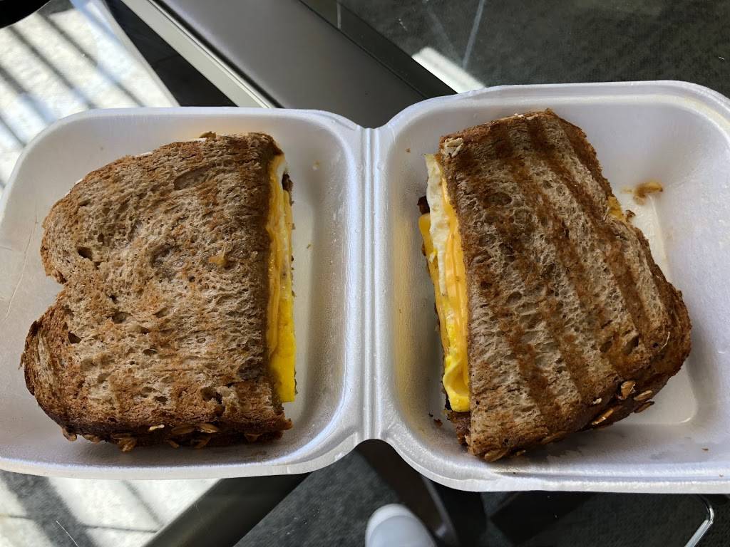 D&G Deli and Grill | restaurant | 233 E Bay St, Jacksonville, FL 32202, USA | 9046340328 OR +1 904-634-0328