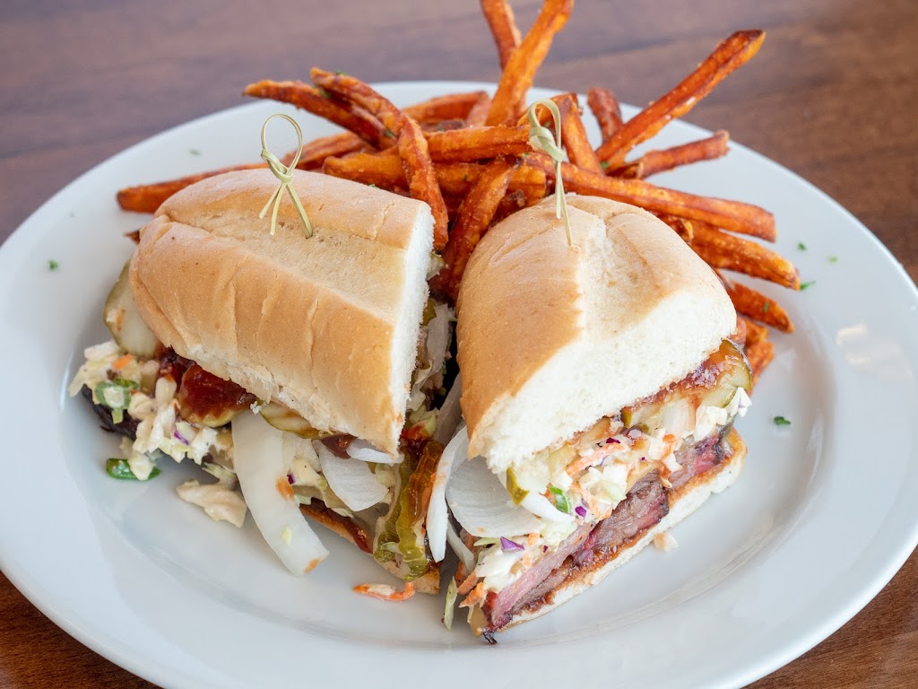 Emits BBQ | restaurant | 2601 S 24th St, Phoenix, AZ 85034, USA | 6232968554 OR +1 623-296-8554