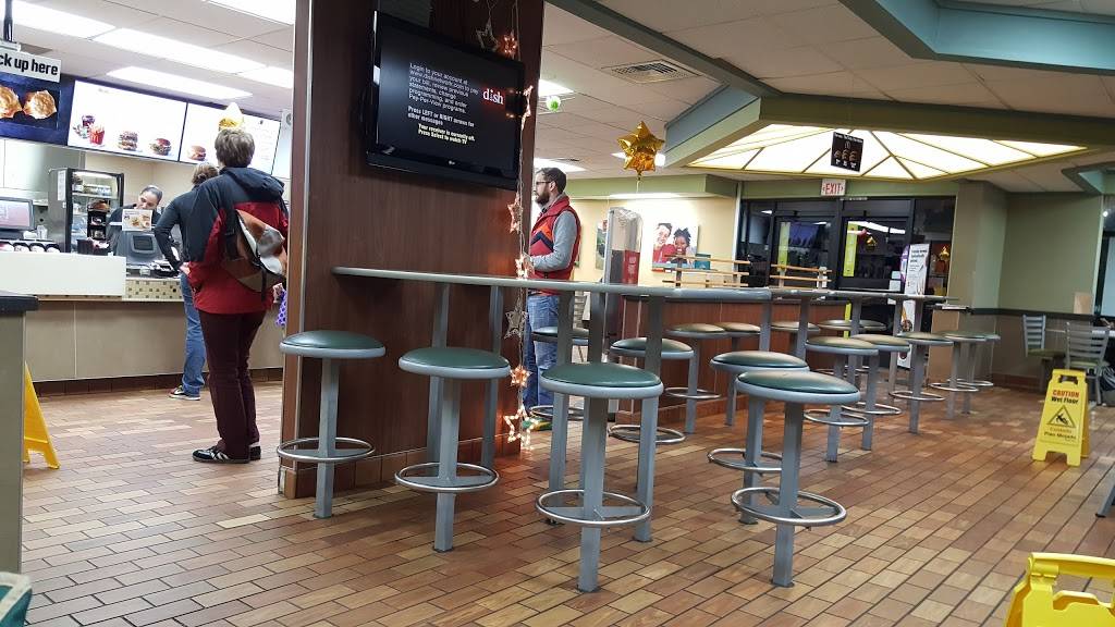 McDonalds | cafe | 2010 NE Cesar E Chavez Blvd, Portland, OR 97212, USA | 5032821234 OR +1 503-282-1234