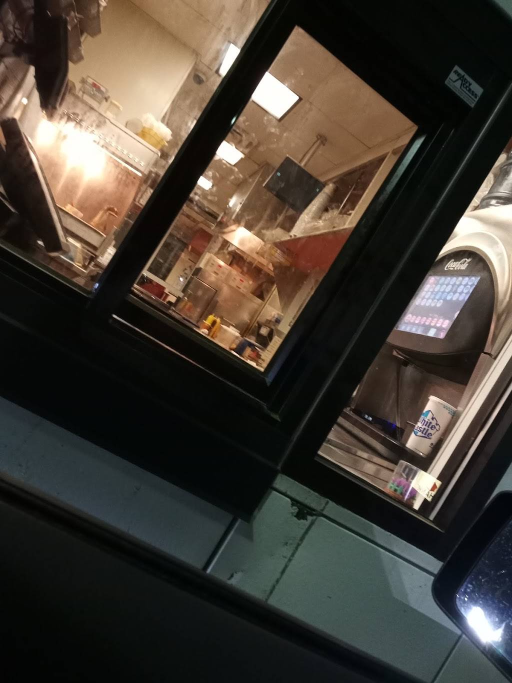 White Castle | restaurant | 23000 Telegraph Rd, Southfield, MI 48033, USA | 2483520842 OR +1 248-352-0842