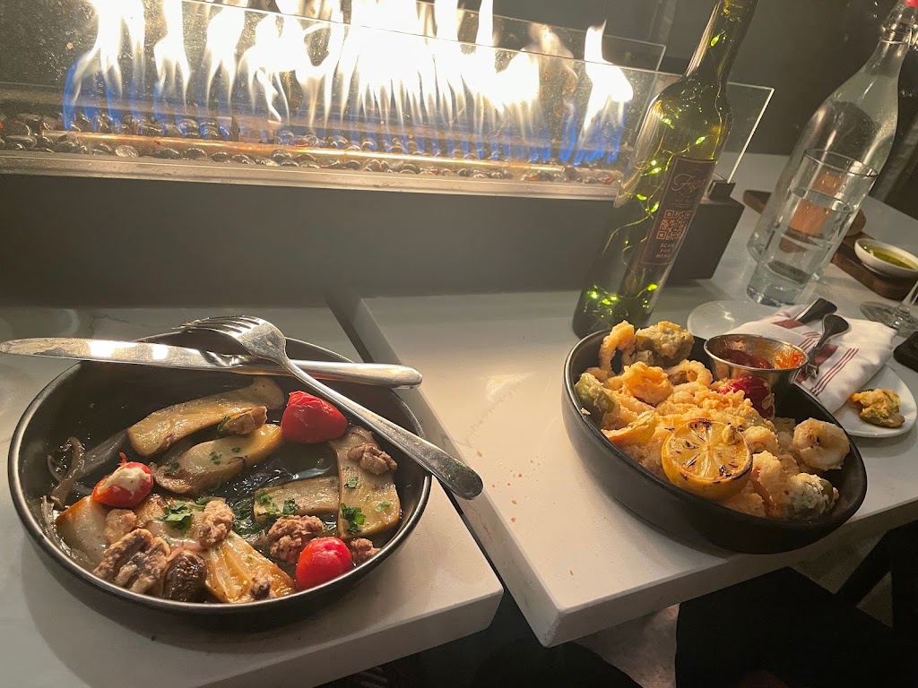 Figo | restaurant | Restaurant Side, 1033 N 2nd St, Philadelphia, PA 19123, USA | 2672459625 OR +1 267-245-9625