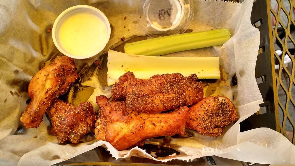 Shiloh Bar & Grill | restaurant | 402 E Broadway, Columbia, MO 65201, USA | 5738751800 OR +1 573-875-1800