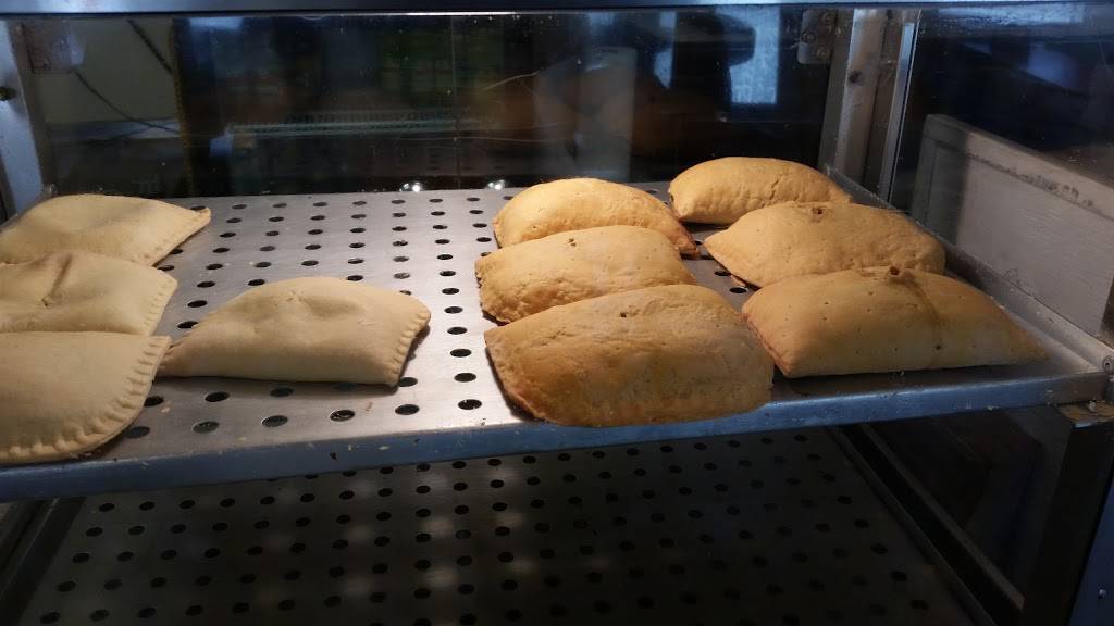 Tropical Grill Jamaican Restaurant | restaurant | 2149 Bessemer Rd, Birmingham, AL 35208, USA | 2057853396 OR +1 205-785-3396