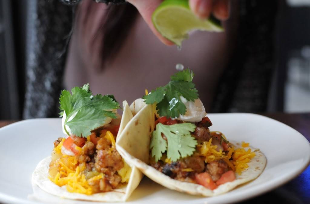 Fadó Irish Pub | restaurant | 4022 Townsfair Way, Columbus, OH 43219, USA | 6144180066 OR +1 614-418-0066