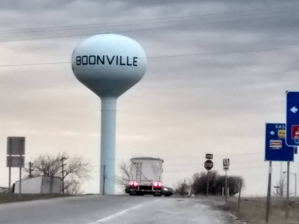 Pilot Travel Center | restaurant | 1701 W Ashley Rd, Boonville, MO 65233, USA | 6608829120 OR +1 660-882-9120