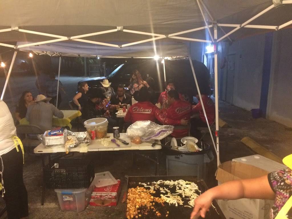 Tacos "El Tio" | restaurant | 3617 Palm Beach Blvd, Fort Myers, FL 33916, USA | 2396002016 OR +1 239-600-2016