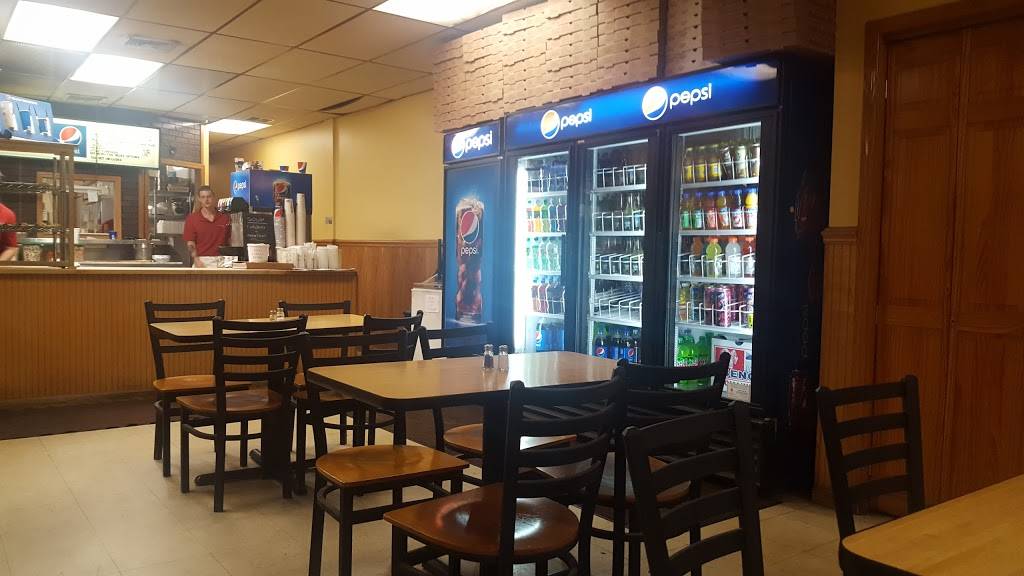 Tinas Pizza Cafe & Restaurant | restaurant | 69 Brookside Ave #205, Chester, NY 10918, USA | 8454694357 OR +1 845-469-4357