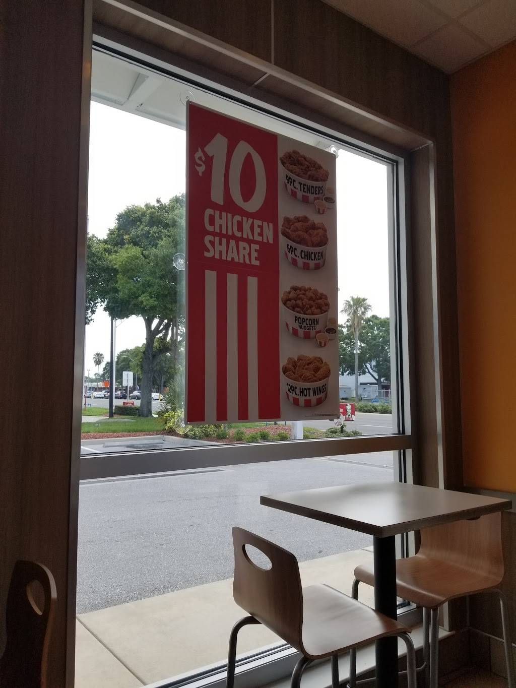 KFC | restaurant | 1960 Gulf to Bay Blvd, Clearwater, FL 33765, USA | 7274465935 OR +1 727-446-5935