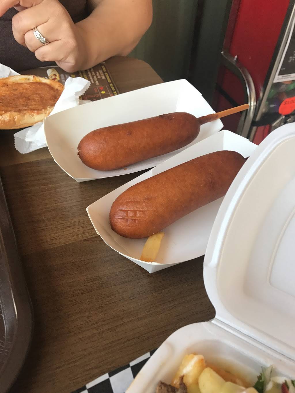 Savory Burger | restaurant | 2290 Atlantic Ave, Long Beach, CA 90806, USA | 5623175717 OR +1 562-317-5717