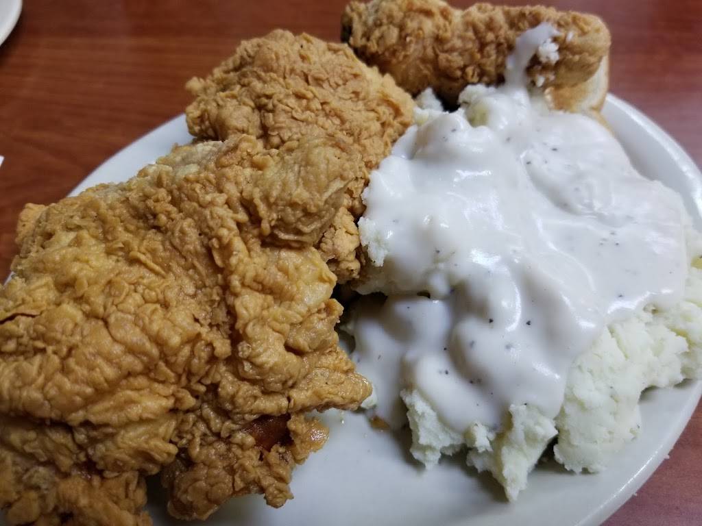 Bobbies Cafe | restaurant | 6728 S Flores St, San Antonio, TX 78221, USA | 2109231158 OR +1 210-923-1158