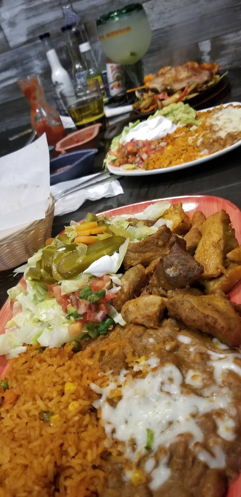 Old Mexico | restaurant | 11884 Velp Ave, Suamico, WI 54313, USA | 9206342260 OR +1 920-634-2260