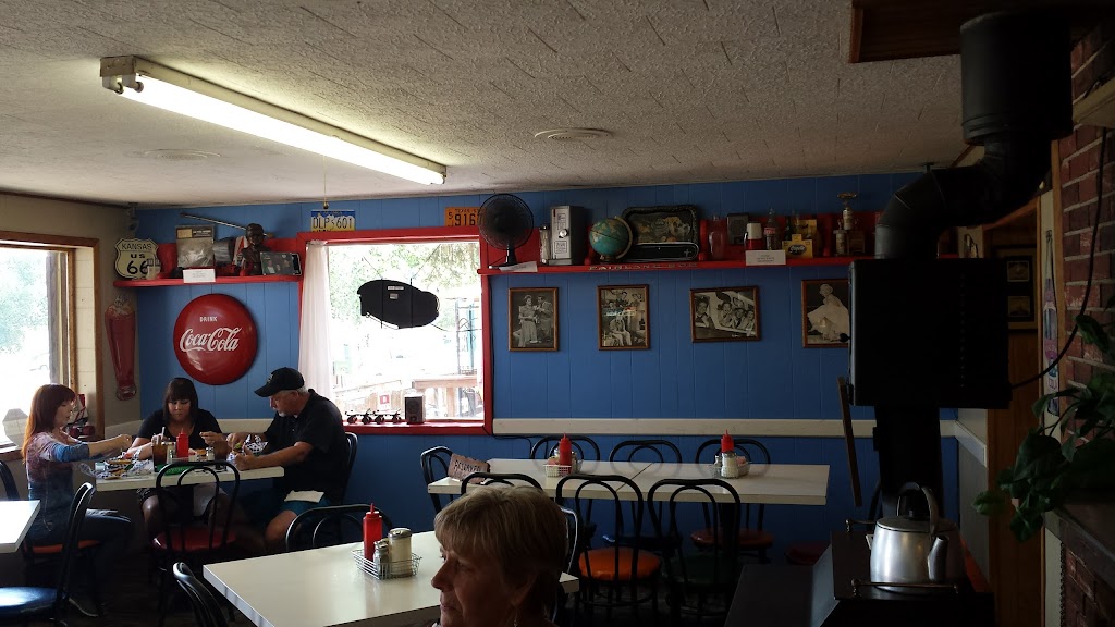 Kaw-Lijas | restaurant | 200-236 E Therma St, Eagle Nest, NM 87718, USA | 5753773424 OR +1 575-377-3424