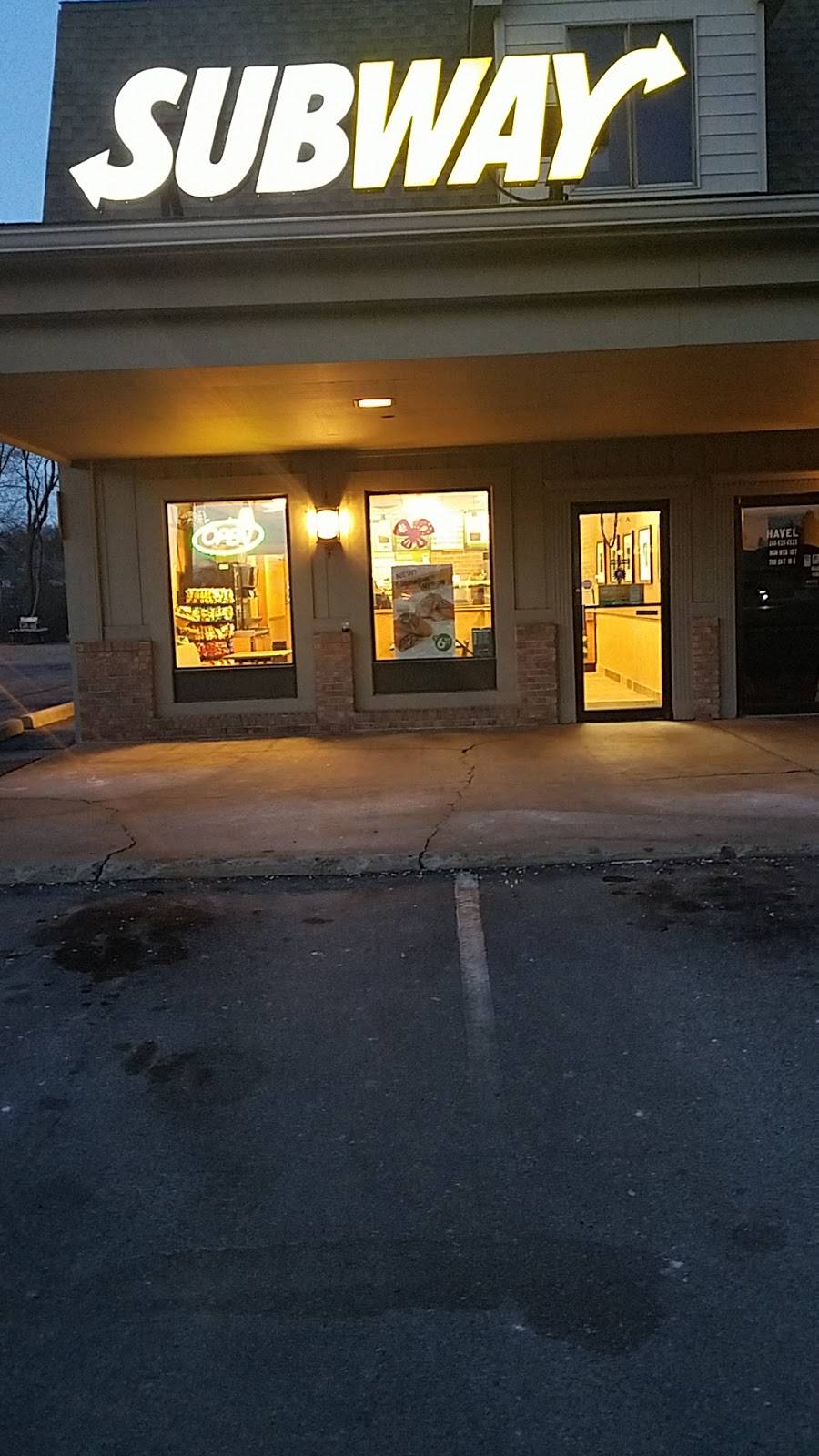 Subway Restaurants | restaurant | 6684 Dixie Hwy, Village of Clarkston, MI 48346, USA | 2486251162 OR +1 248-625-1162