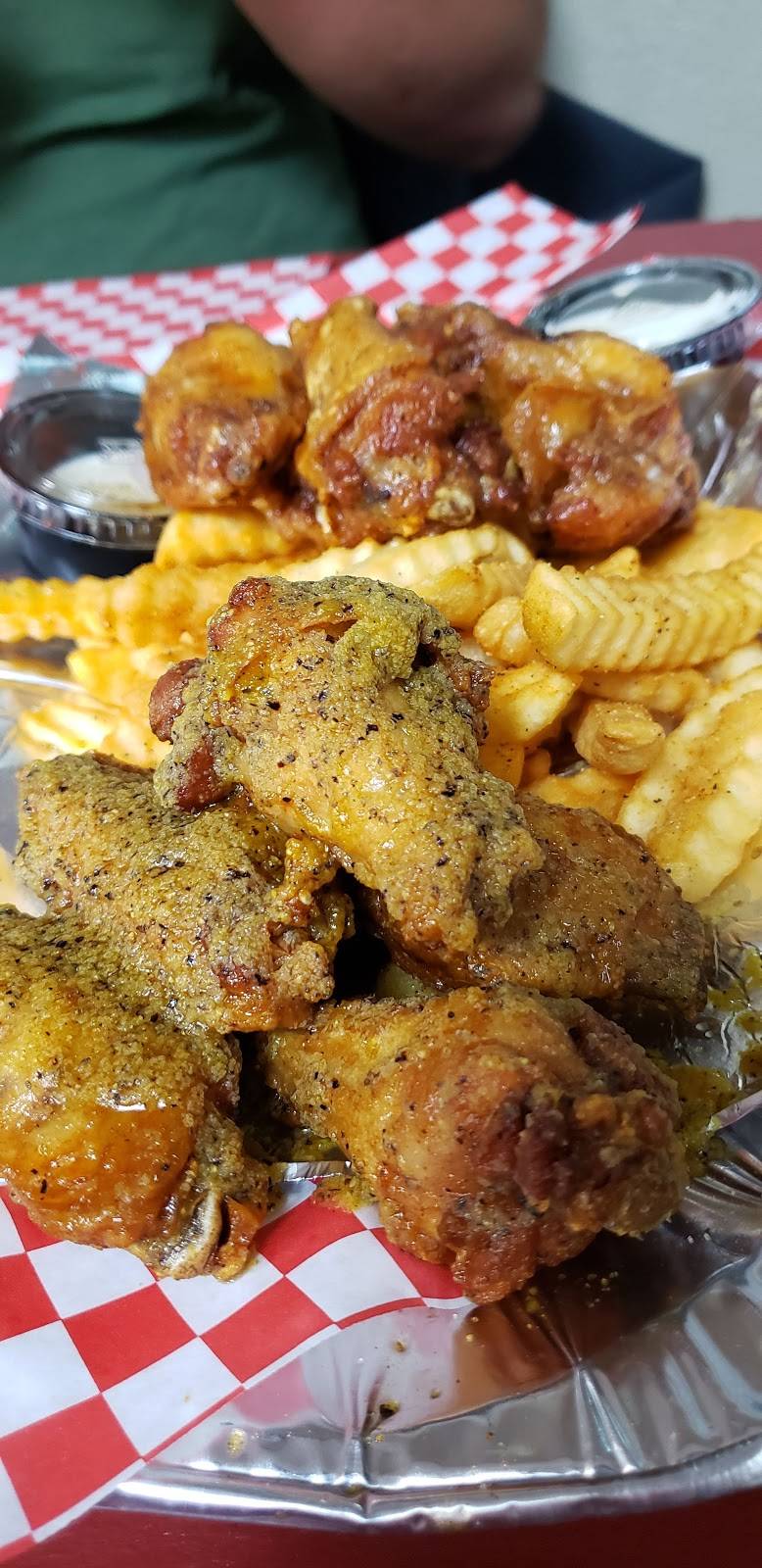 Paulos Cajun Seafood | restaurant | 1709 Belt Line Rd, Garland, TX 75044, USA | 9724959887 OR +1 972-495-9887