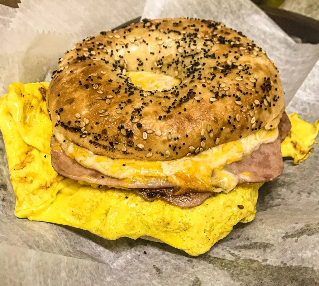 Papa Pineapples Restaurant Ocala | restaurant | 3233 SE Maricamp Rd #605, Ocala, FL 34471, USA | 3524215466 OR +1 352-421-5466