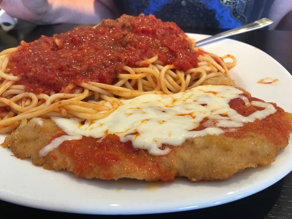 Remos Place Ltd | restaurant | 10 Taber Rd, Etobicoke, ON M9W 3A4, Canada | 4167482941 OR +1 416-748-2941