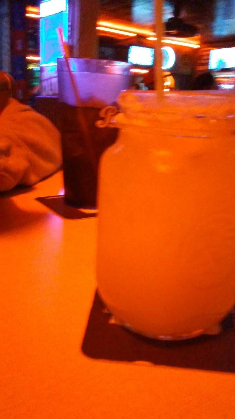 Sit n Bull Pub n Patio | restaurant | 101 S Main St, Laotto, IN 46763, USA | 2608973052 OR +1 260-897-3052