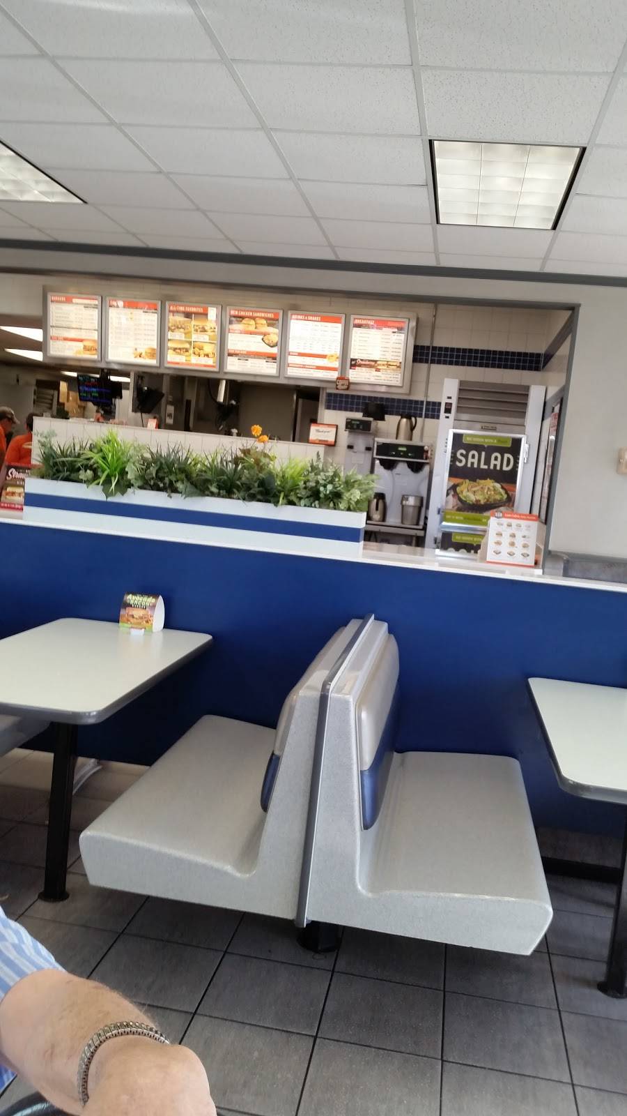 Whataburger | restaurant | 8426 Broadway St, San Antonio, TX 78209, USA | 2108285720 OR +1 210-828-5720