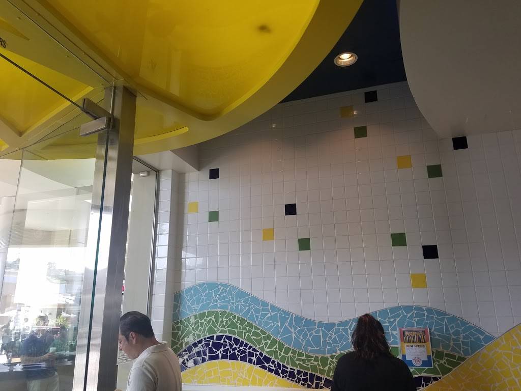 Hot Dog on a Stick | restaurant | 3146 Mission Blvd C, San Diego, CA 92109, USA | 8583815251 OR +1 858-381-5251