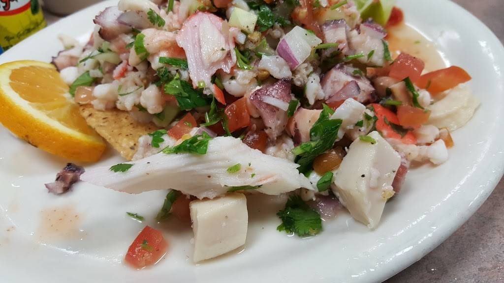 Mariscos King Fish | restaurant | 1324 W Francisquito Ave, West Covina, CA 91790, USA | 6269176496 OR +1 626-917-6496